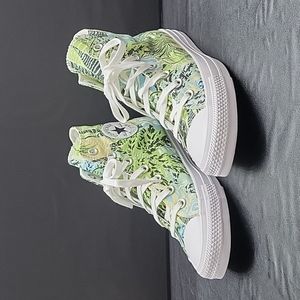 Converse High Top Brand new.
